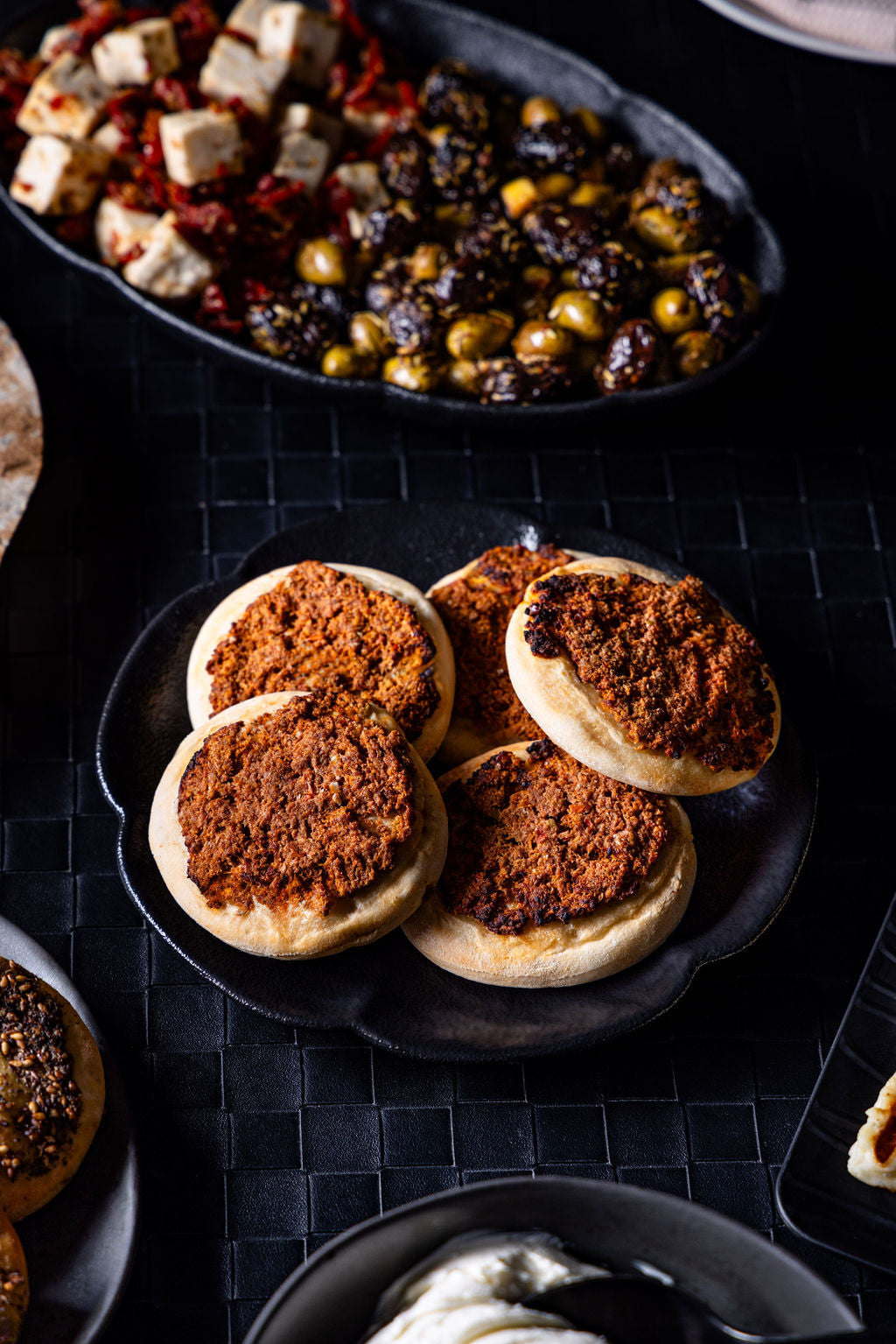 Lahm Bi Ajin Manoush